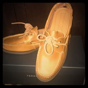 Tommy Hilfiger bowman -brown leather never worn